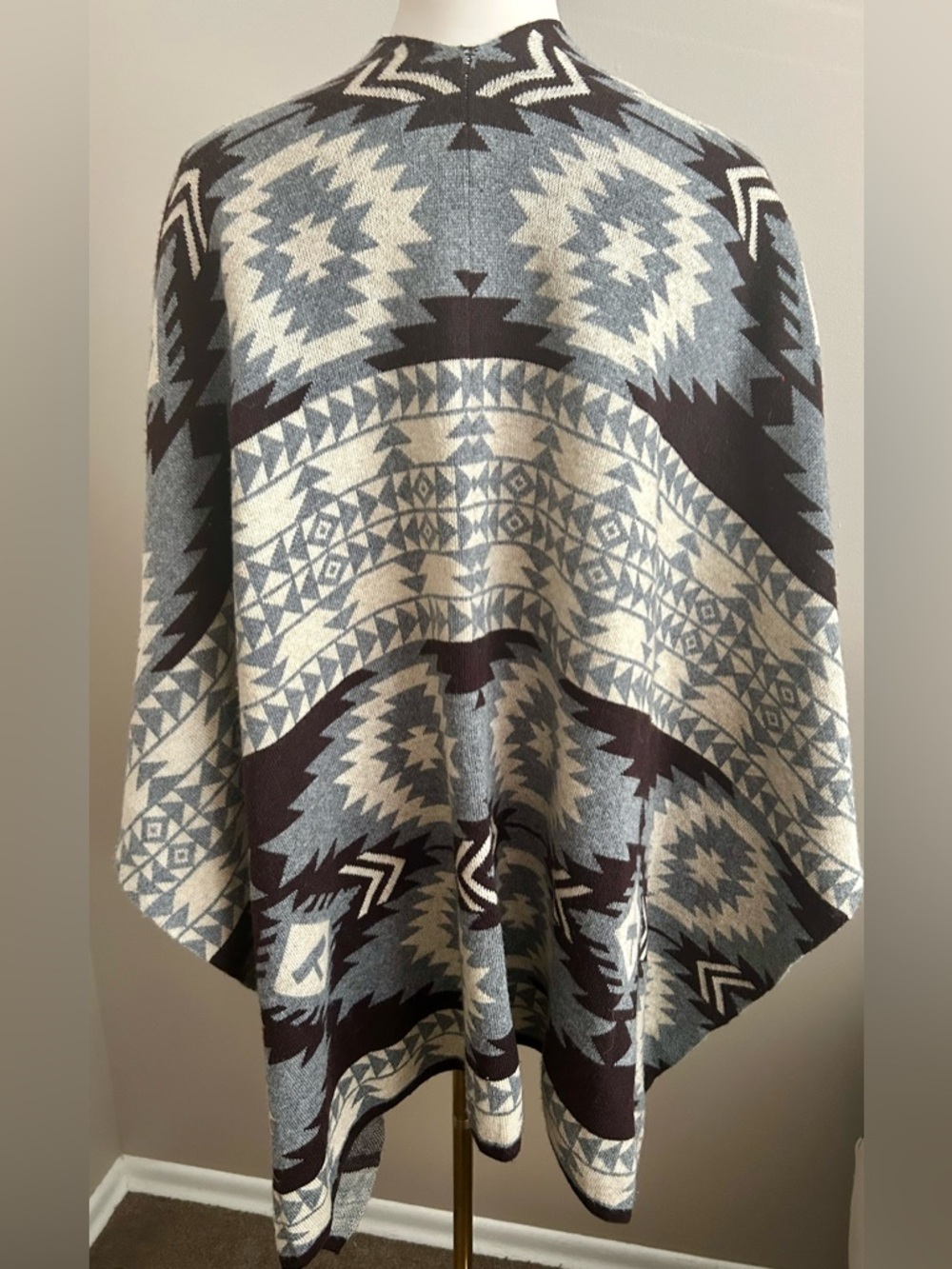 Pink Martini Ruana - Picture 5 of 7